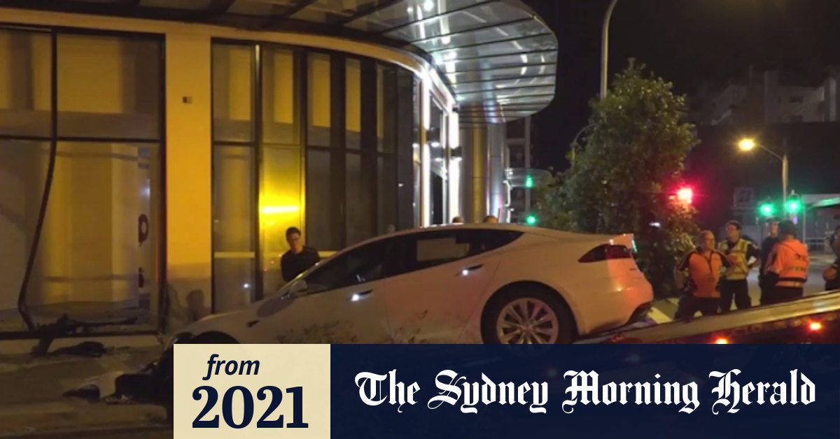 Video Driver crashes into building in Sydney's southwest